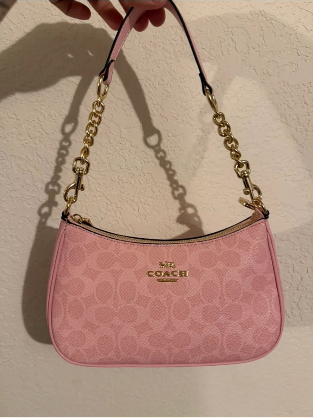 Coach Pink Signature Shoulder Bag with Gold Chain brand new
